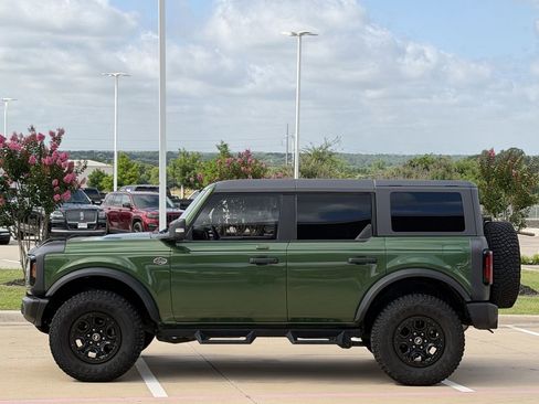 Used 2023 Ford Bronco Wildtrak AWD/4WD image 3