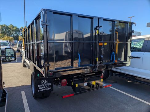 New 2025 Ford F550 4x4 Crew Cab image 5