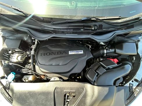 Used 2020 Honda Odyssey EX image 32