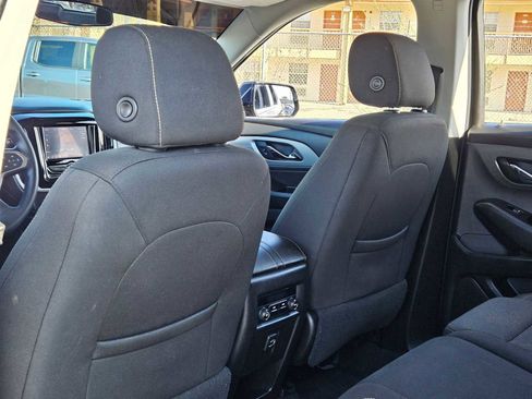 Used 2020 Chevrolet Traverse LS image 19