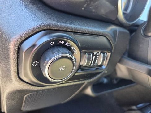 Certified 2022 Jeep Wrangler Unlimited Rubicon w/ Xtreme Recon 35" Tire Package image 21