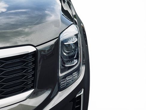 Used 2022 Kia Telluride S FWD image 6