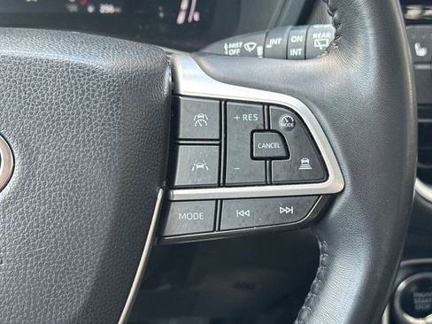 Used 2025 Toyota Grand Highlander AWD image 41