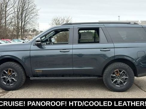 New 2026 Ford Expedition Tremor image 4