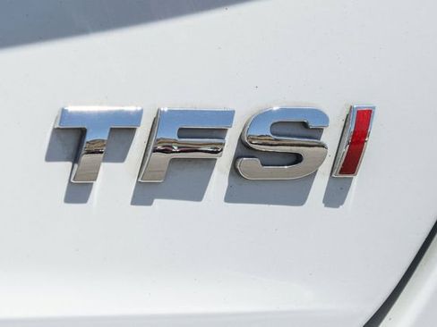 Used 2017 Audi A4 2.0T Prestige w/ Prestige Package FWD image 7