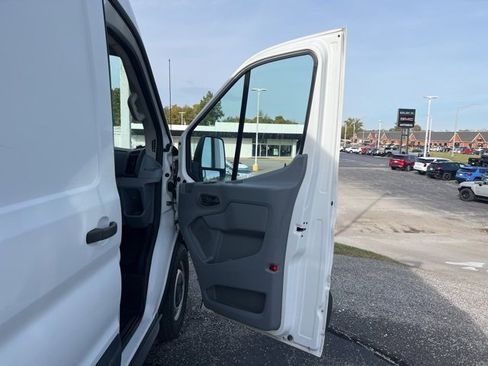 Used 2017 Ford Transit 250 148 Medium Roof image 22