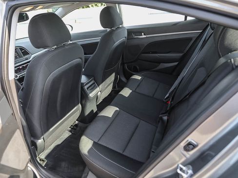 Used 2018 Hyundai Elantra Value Edition FWD image 18