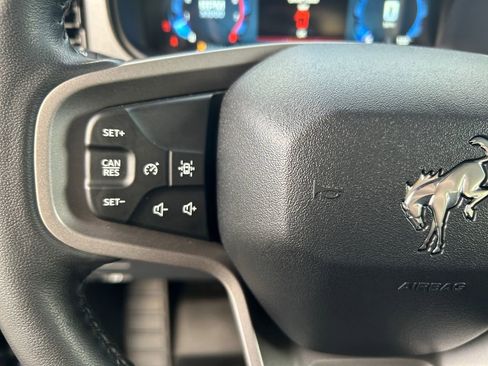 Used 2025 Ford Bronco Badlands AWD/4WD image 18