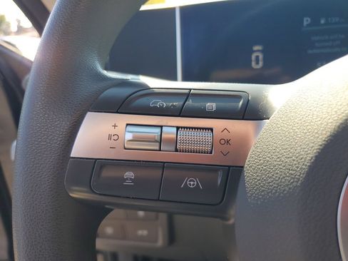 Used 2025 Hyundai Sonata SEL FWD image 12