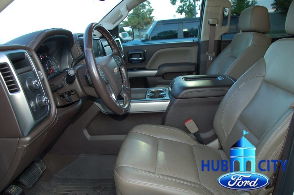 Used 2018 Chevrolet Silverado 1500 LTZ Z71 w/ LTZ Plus Package AWD/4WD image 10