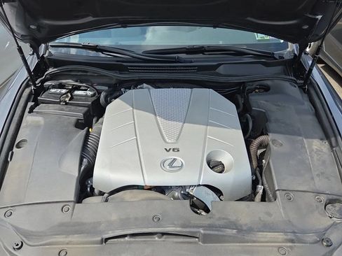 Used 2013 Lexus IS 350C RWD image 10