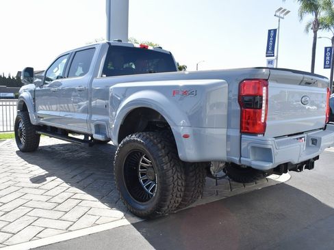 Used 2025 Ford F450 Lariat w/ FX4 Off-Road Package image 30