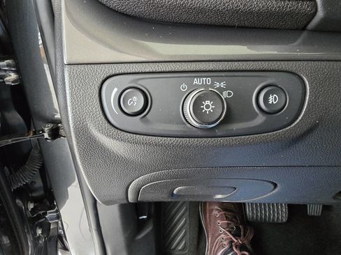 Used 2017 Buick Encore Preferred image 30