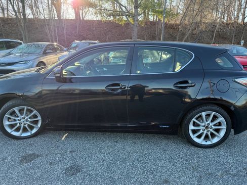 Used 2012 Lexus CT 200h Premium w/ Premium Audio Pkg FWD image 9