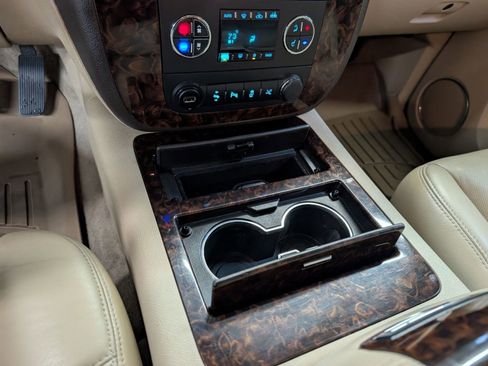 Used 2013 GMC Yukon Denali image 27