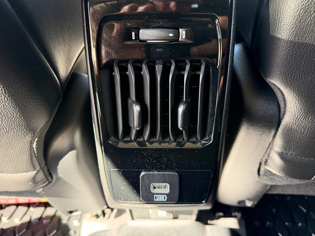 Used 2022 Jeep Compass Limited AWD/4WD image 18