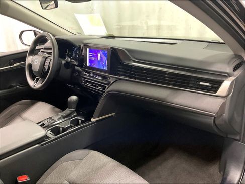 Certified 2025 Toyota Camry LE image 14