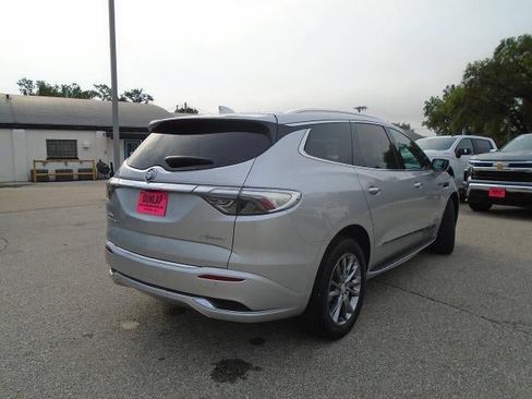 Used 2022 Buick Enclave Avenir w/ LPO, Floor Liner Package AWD/4WD image 30