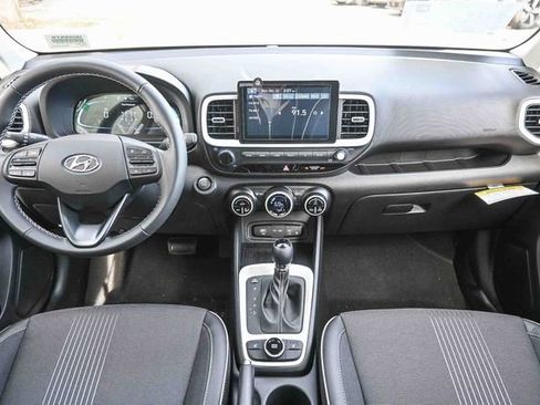 New 2026 Hyundai Venue SEL FWD image 15