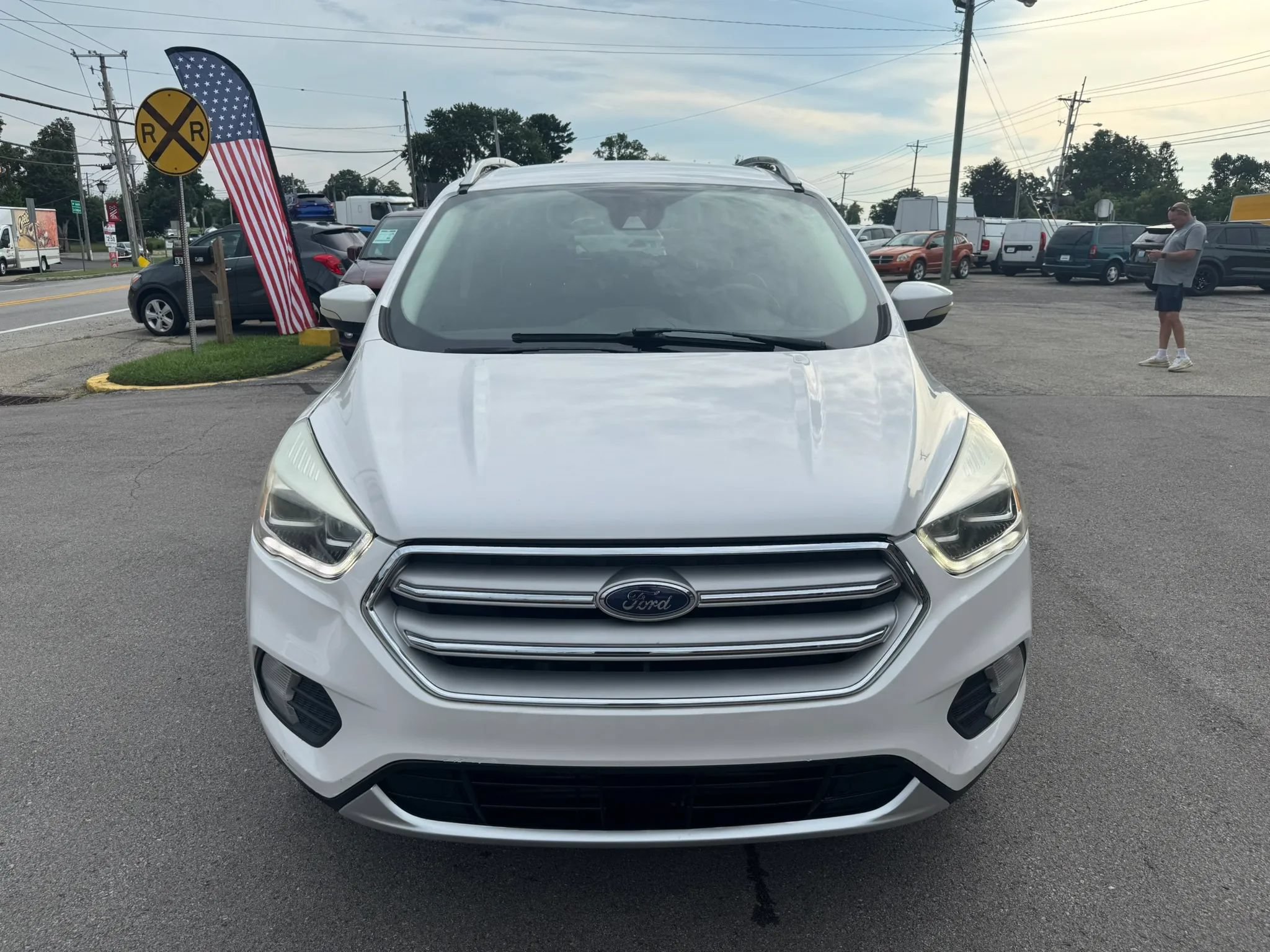 Used 2017 Ford Escape Titanium w/ Equipment Group 301A AWD/4WD image 19