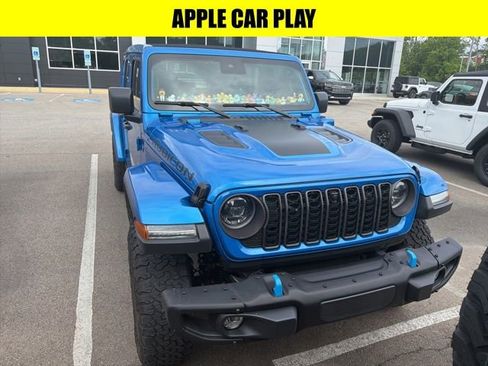 Used 2024 Jeep Wrangler Unlimited Rubicon 4xe AWD/4WD image 2