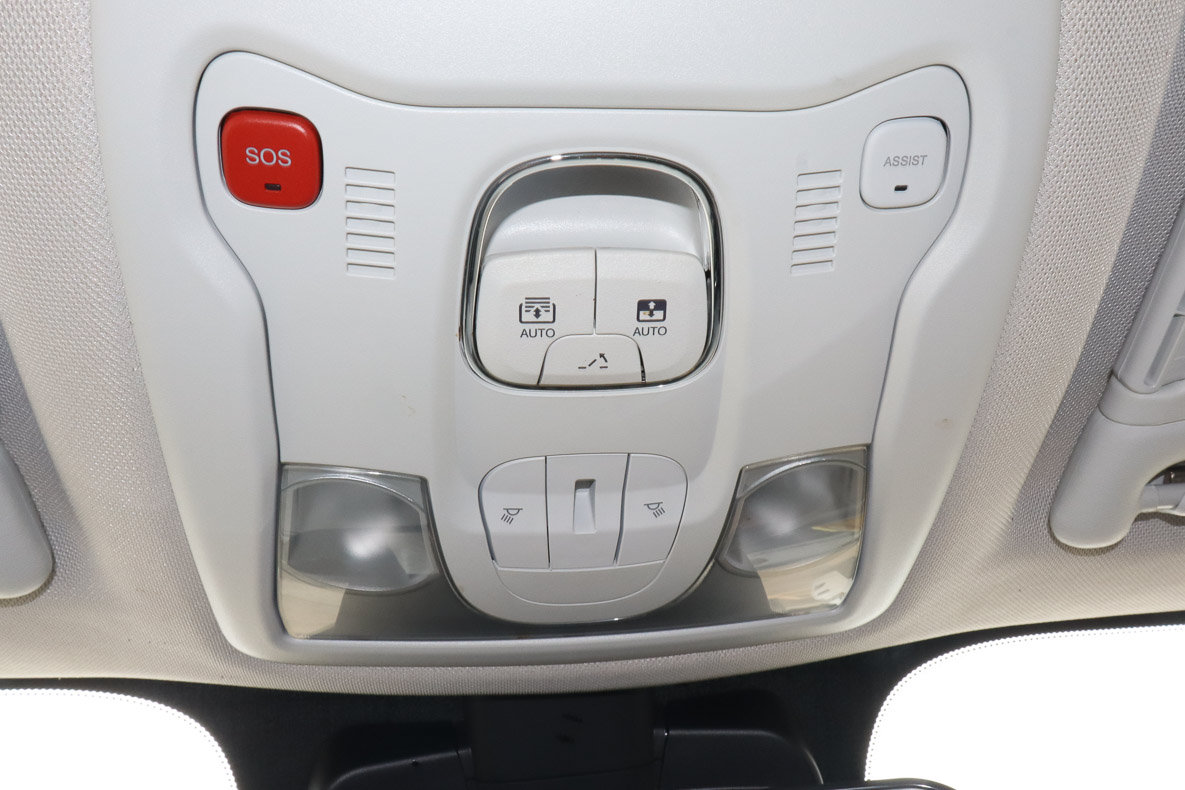 Used 2023 Jeep Renegade Altitude w/ Sun/Sound Group AWD/4WD image 31