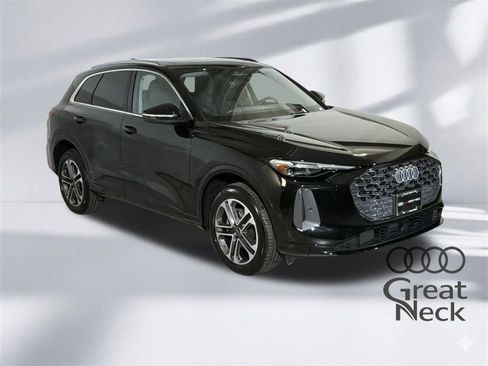 Certified 2025 Audi Q5 Premium Plus w/ Premium Plus AWD/4WD image 12