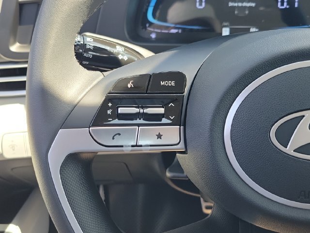 New 2026 Hyundai Elantra SEL Sport FWD image 7