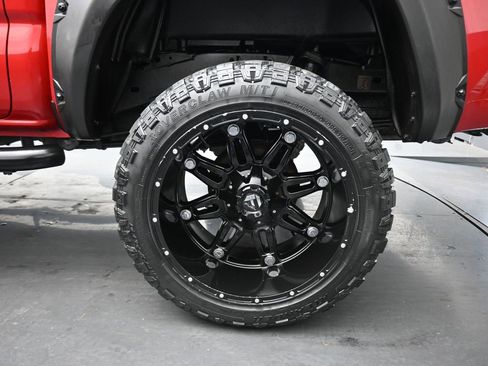 Used 2020 Toyota Tacoma SR image 45