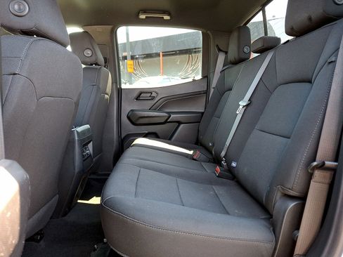 Used 2024 Chevrolet Colorado Trail Boss w/ Advanced Trailering Package AWD/4WD image 18