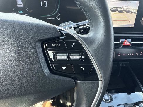 Used 2023 Kia Niro EX Touring FWD image 28