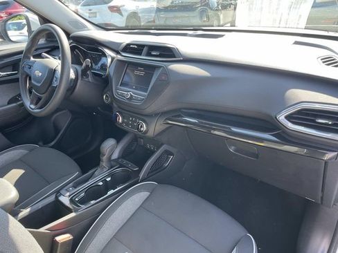 Certified 2023 Chevrolet TrailBlazer LT FWD image 21