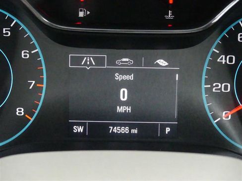 Used 2018 Chevrolet Cruze LS FWD image 31