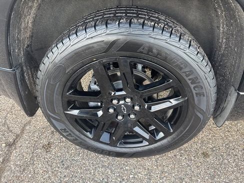 Certified 2023 Chevrolet Traverse Premier w/ LPO, Floor Liner Package image 18