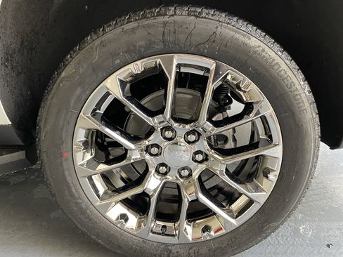 New 2026 GMC Yukon XL Elevation w/ Elevation Premium Package image 7