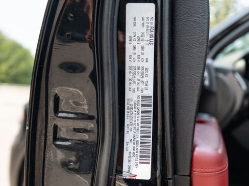 Used 2018 Dodge Durango R/T w/ Blacktop Package AWD/4WD image 50