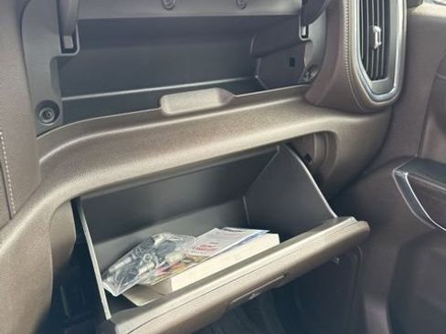 Used 2022 GMC Sierra 1500 SLT w/ SLT Premium Plus Package image 29