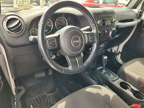 Certified 2018 Jeep Wrangler Sport image 16