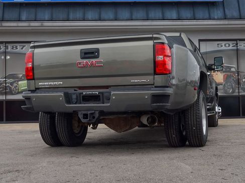 Used 2018 GMC Sierra 3500 Denali w/ Duramax Plus Package image 3