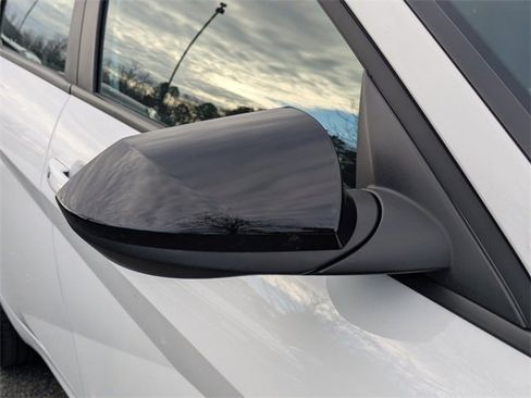 Certified 2025 Hyundai Elantra Sport image 12