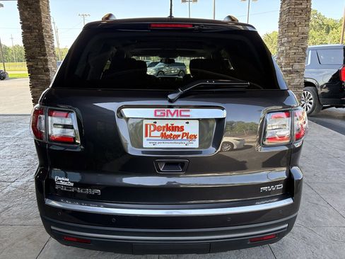 Used 2016 GMC Acadia SLE AWD/4WD image 7