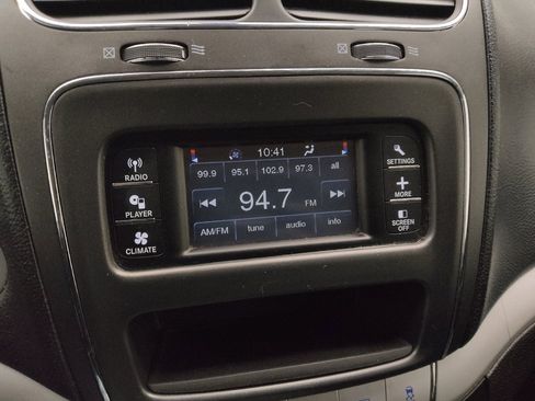 Used 2020 Dodge Journey SE FWD image 25