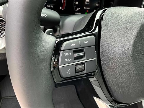 Used 2025 Acura Integra FWD image 18