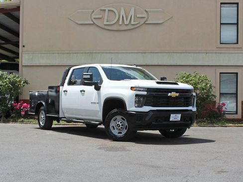 Used 2024 Chevrolet Silverado 2500 W/T w/ WT Fleet Convenience Package AWD/4WD image 3