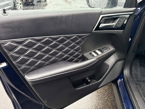 Used 2022 Mitsubishi Outlander SEL image 18