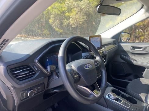 Used 2024 Ford Escape Active image 13