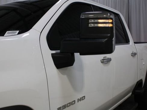 Used 2024 Chevrolet Silverado 2500 LTZ image 34
