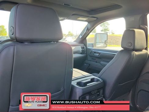 New 2026 GMC Sierra 1500 AT4 AWD/4WD image 14