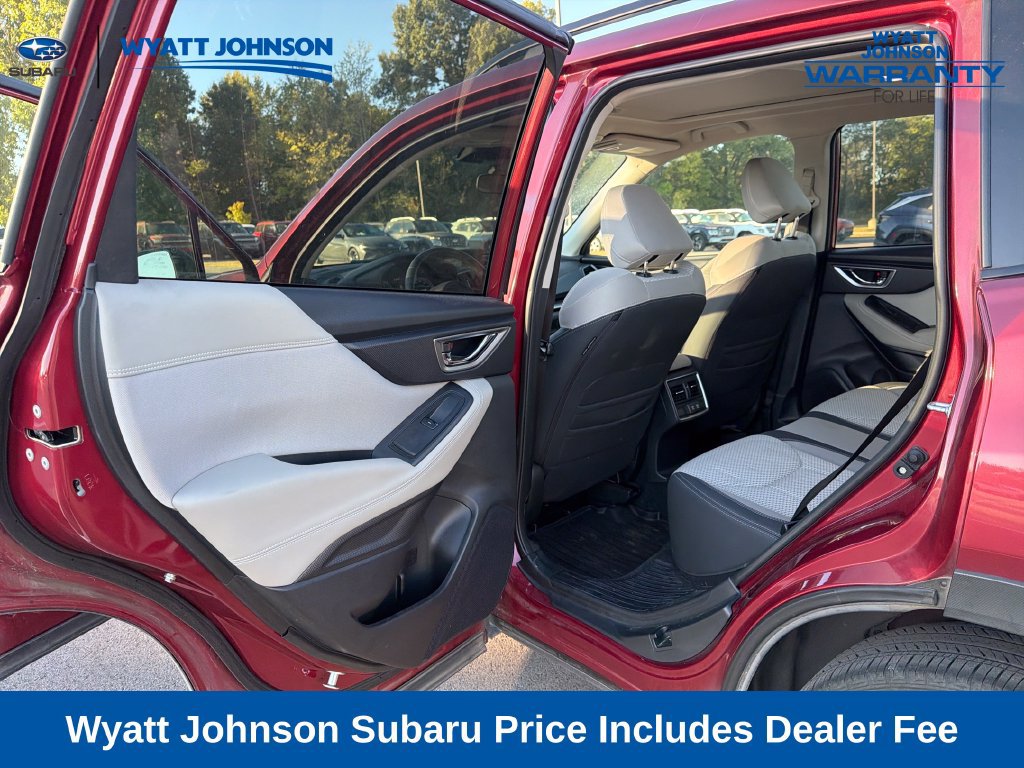 Used 2024 Subaru Forester Premium AWD/4WD image 31