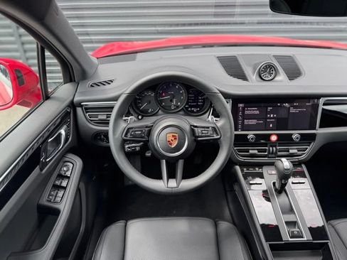 New 2026 Porsche Macan AWD/4WD image 32